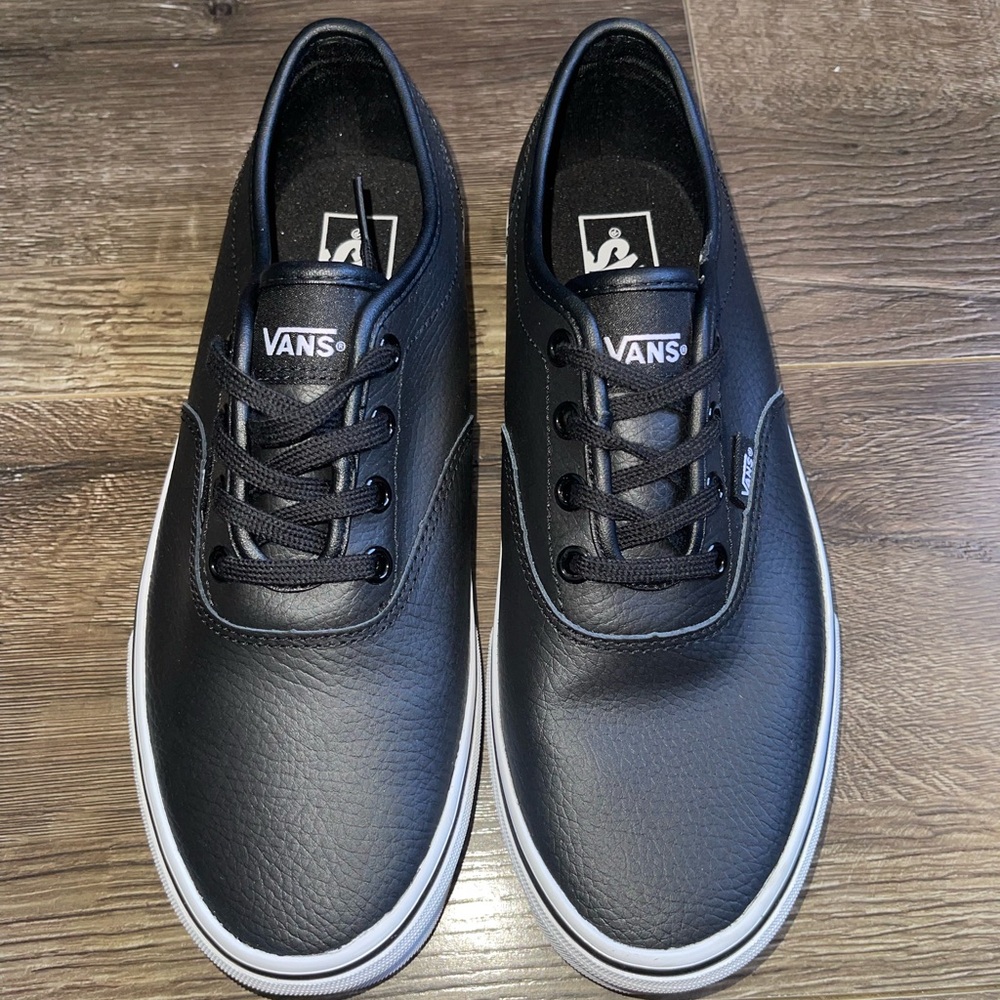Vans Black Low-Top Sneakers Classic Style